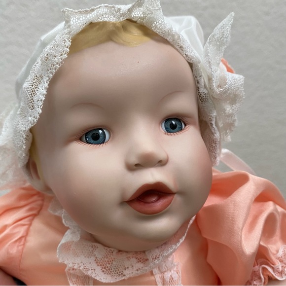Vintage 1986 Knowles “Heather” Yolanda's Picture Perfect Babies Collection Doll - Picture 2 of 13